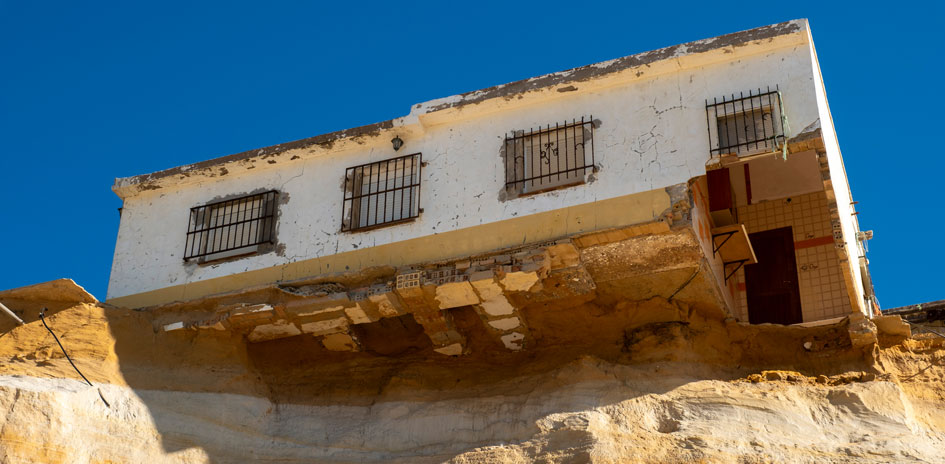 246 millones de euros en reparar paseos y reponer arena: un parche inútil frente al colapso climático de la costa